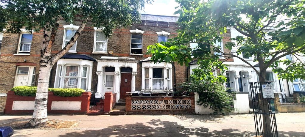 Reighton Road, London E5 - Image 1