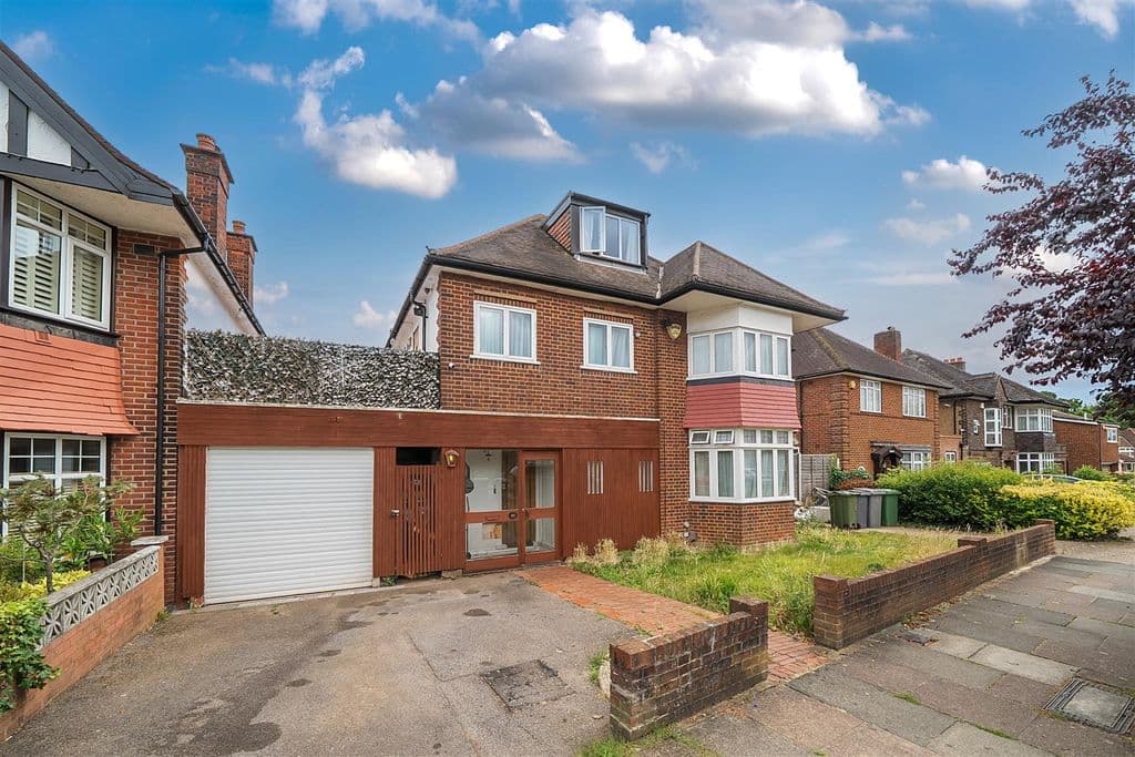 View property at Barn Hill, Wembley Park HA9