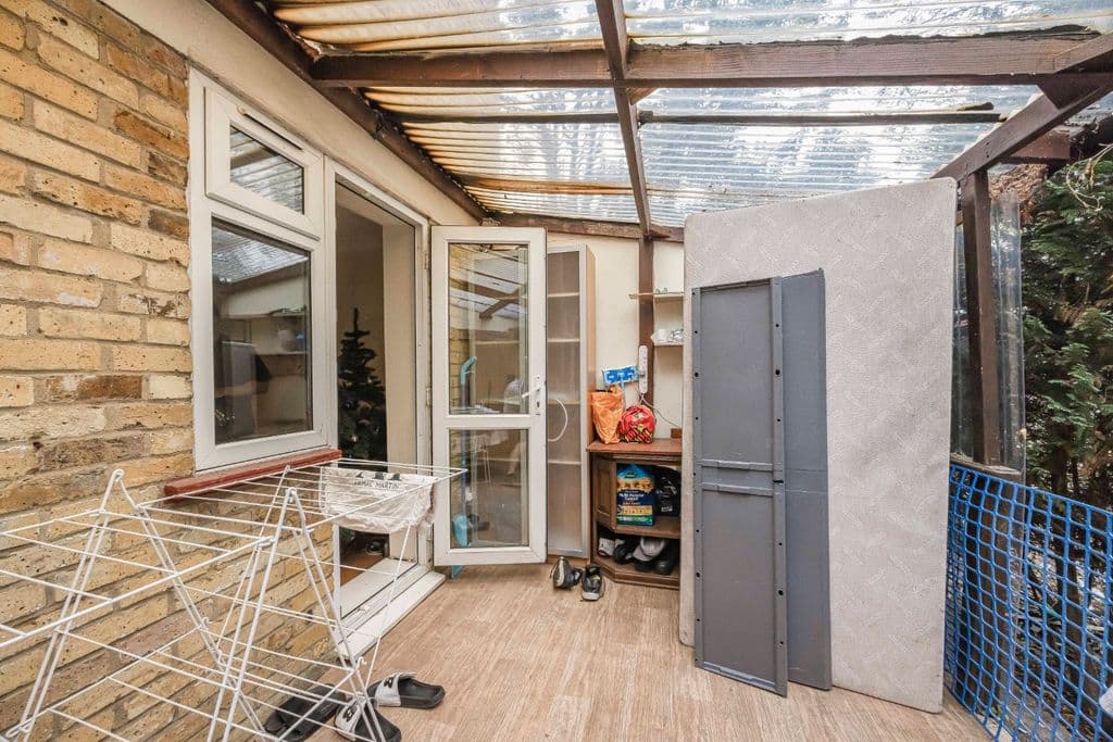 Otley Road, London E16 - Image 10