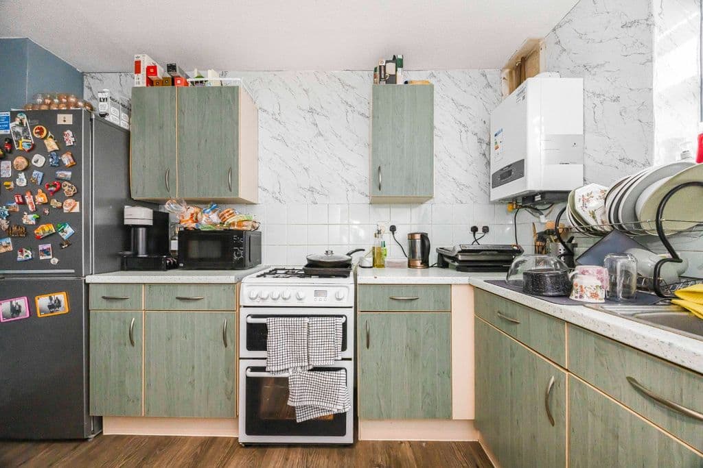 Otley Road, London E16 - Image 4