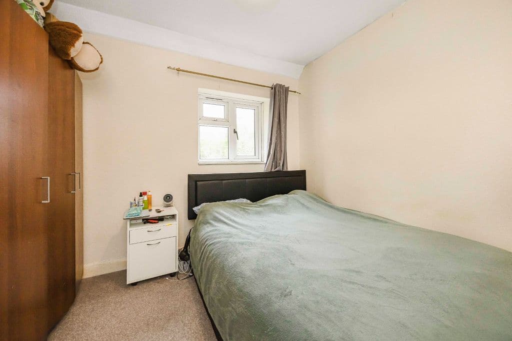 Otley Road, London E16 - Image 8