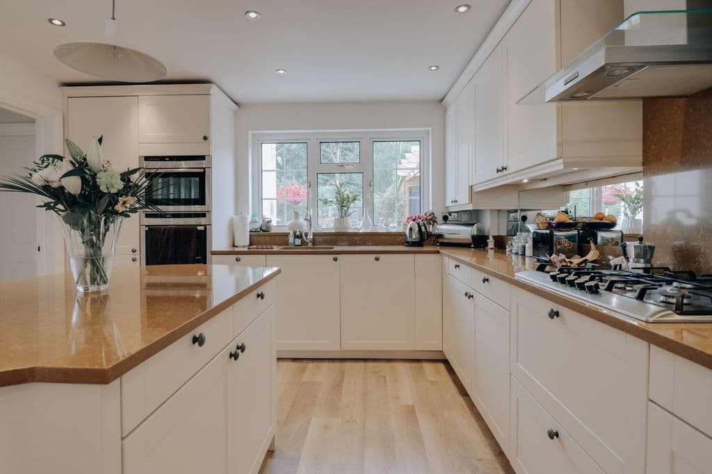 View property at Haydon Road, Watford WD19