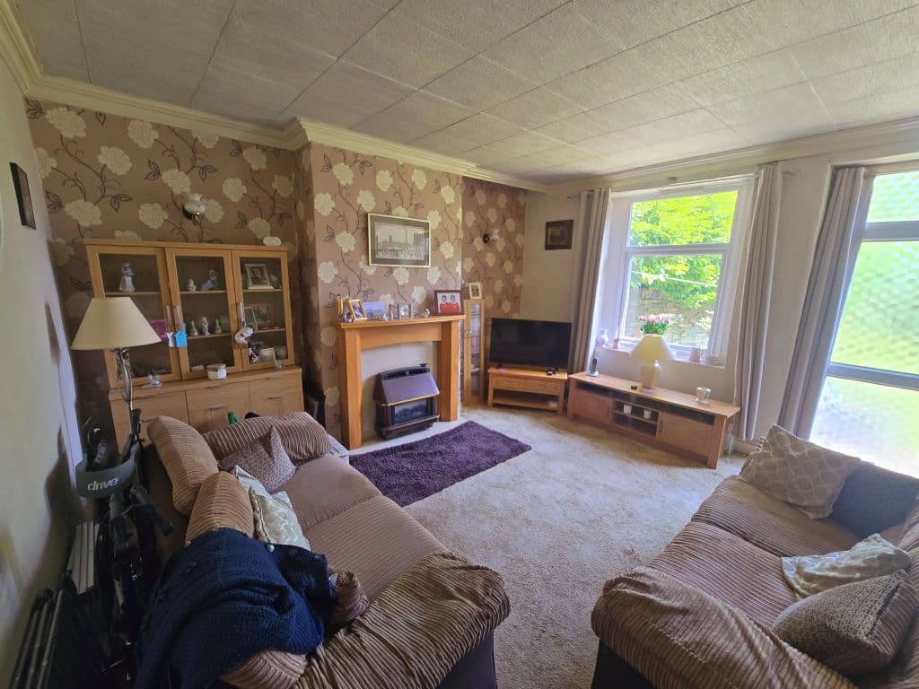 Prospect Place, Queensbury, Bradford BD13 - Image 2