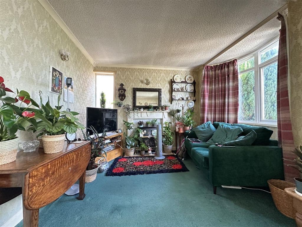 Hillcrest Avenue, Scarborough YO12 - Image 3