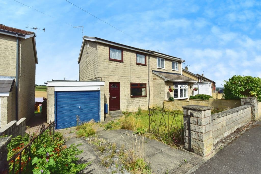 View property at Grange Road, Rawmarsh, Rotherham, South Yorkshire S62