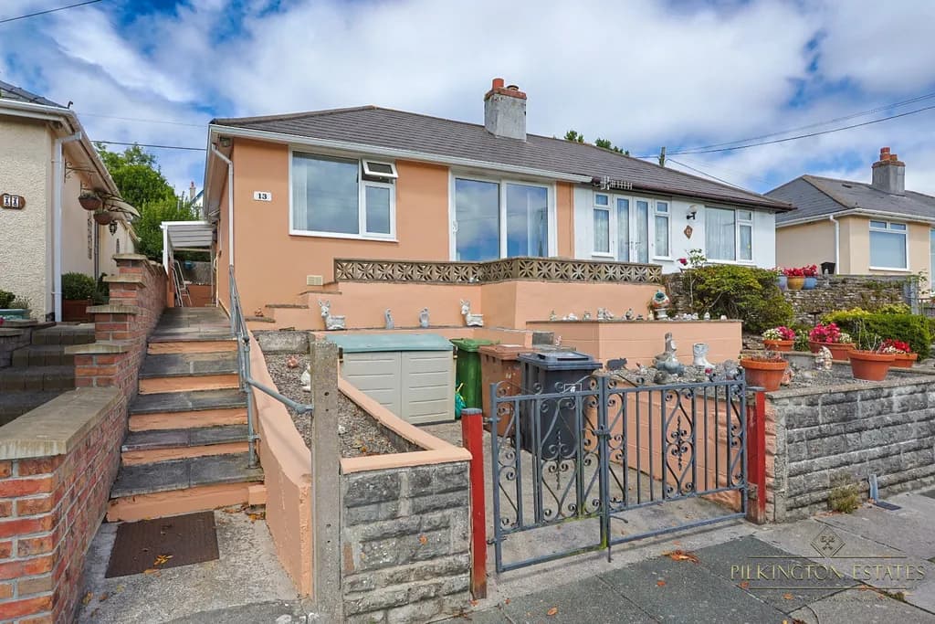 View property at Laira Park Place, Plymouth, Devon PL4