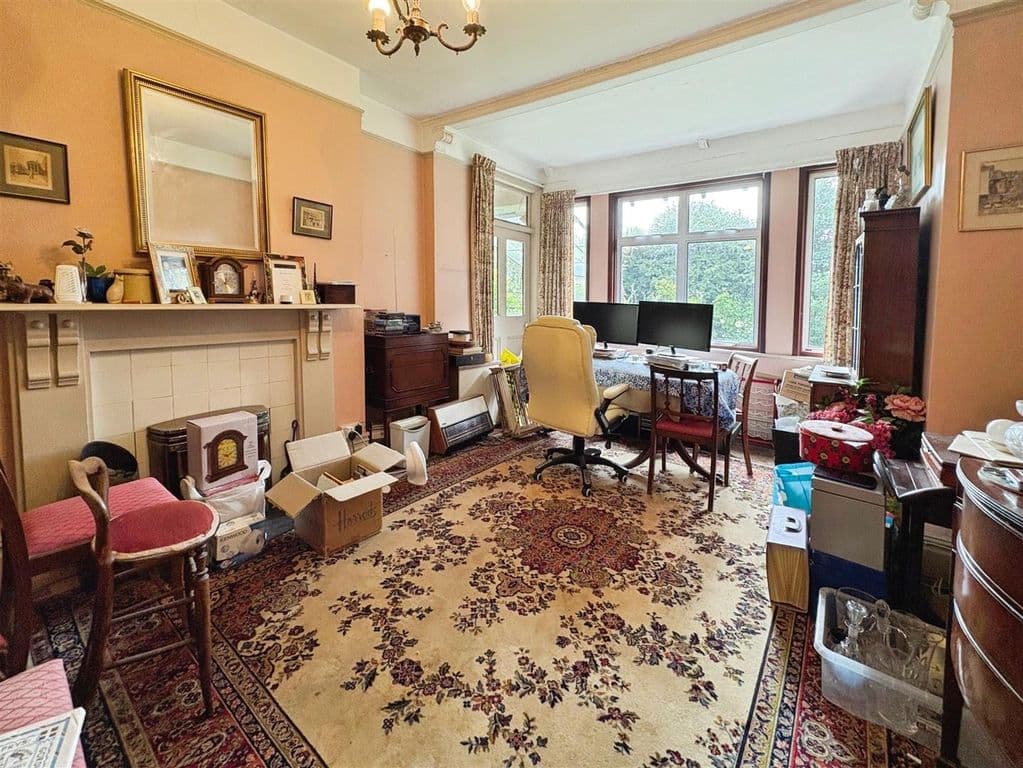 Bungalow Set On Generous Plot, Mullion TR12 - Image 3