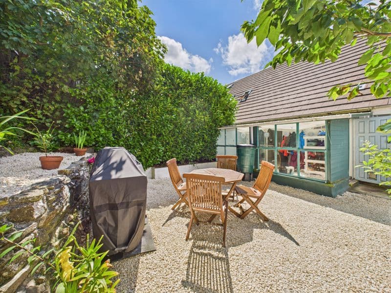 Meneth, Gweek, Charming Rural Creekside Village TR12 - Image 9