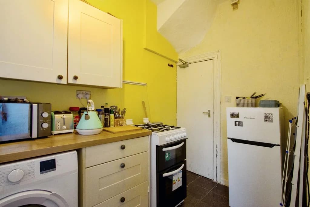 Glensdale Terrace, Leeds LS9 - Image 3