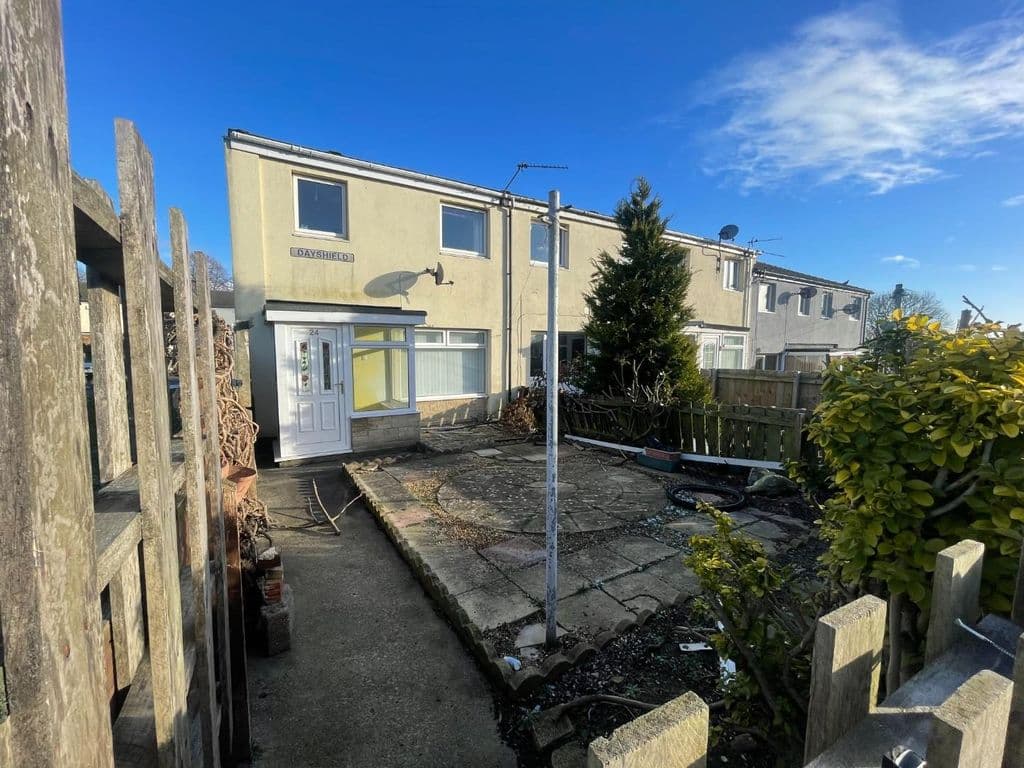 View property at Dayshield, Newcastle Upon Tyne NE5