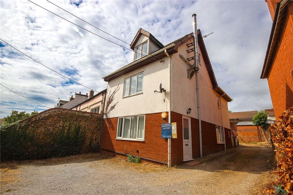 View property at Harepath Road, Seaton, Devon EX12