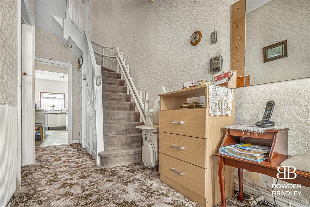 Cranley Drive, Newbury Park IG2 - Image 11