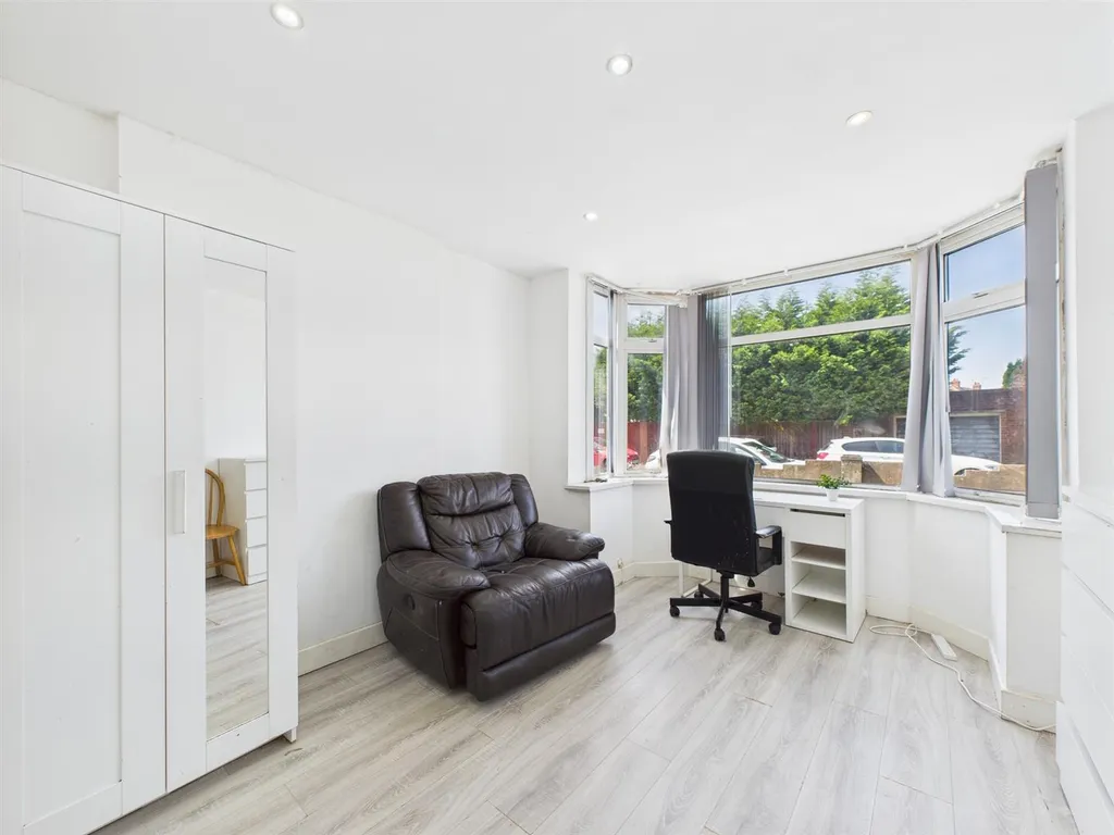 John Grace Street, Cheylesmore, Coventry CV3 - Image 7