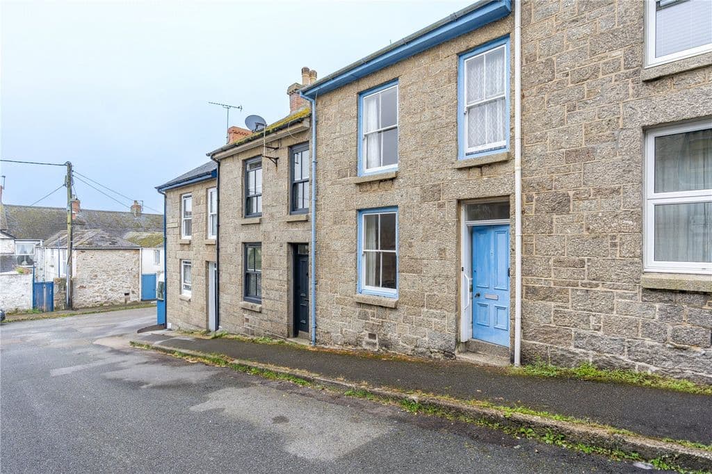 View property at Charles Street, Newlyn TR18