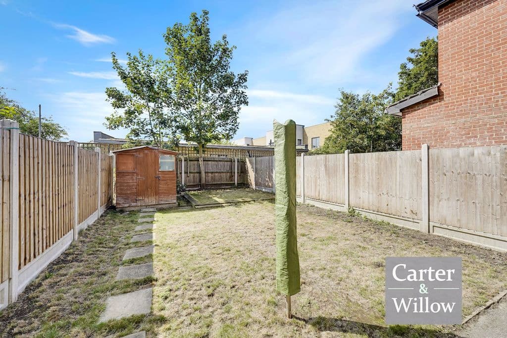 Arnold Road, Dagenham RM9 - Image 3