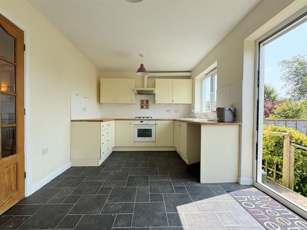 Luxon Drive, Newquay TR7 - Image 3