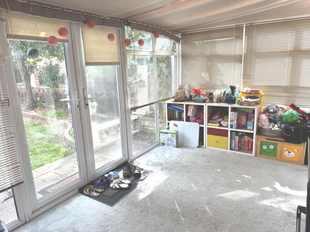 Dereham Road, Barking IG11 - Image 6