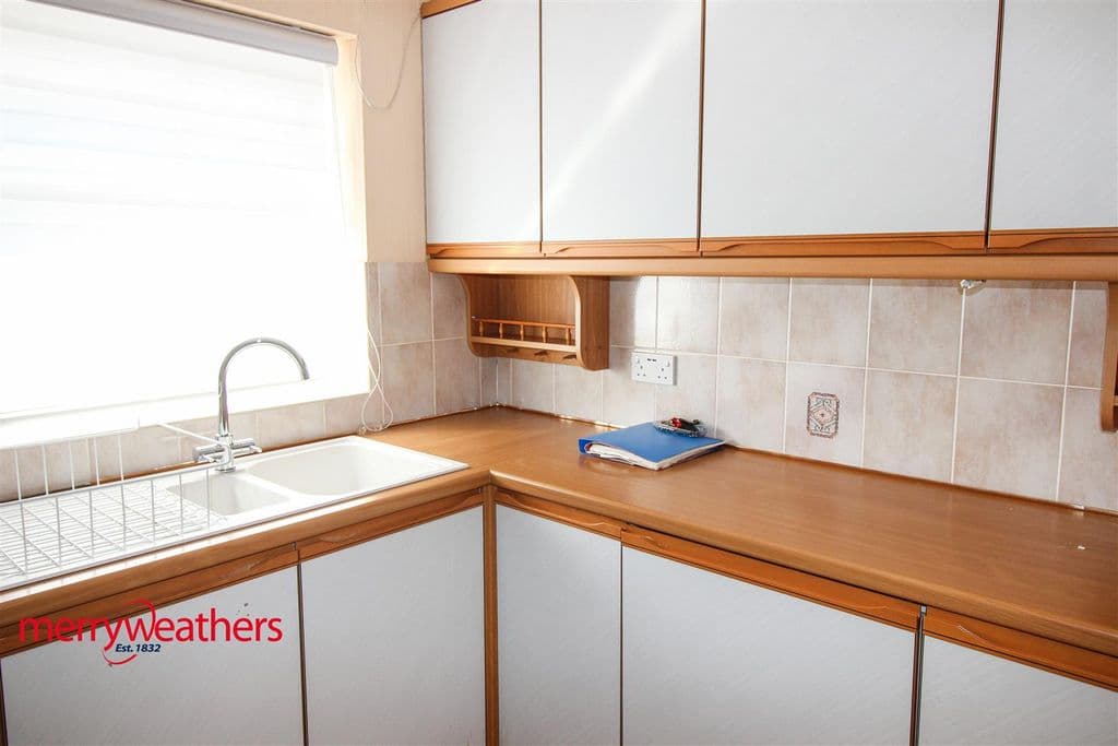 Lonsdale Close, North Anston, Sheffield S25 - Image 3