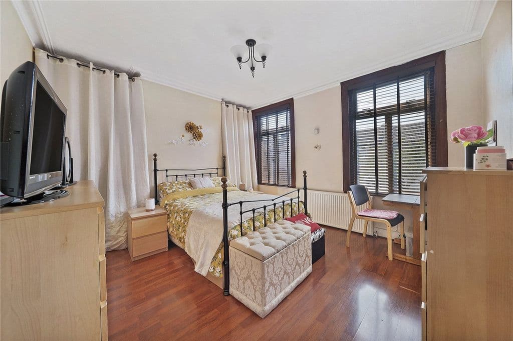 Ivy Road, Walthamstow, London E17 - Image 4