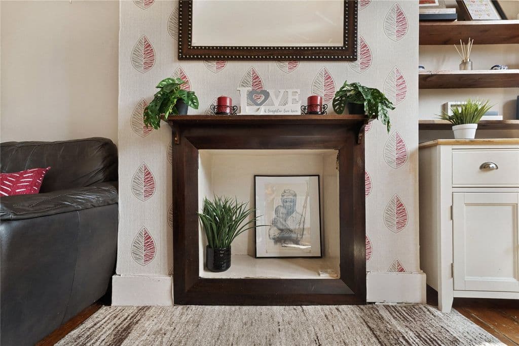 Ivy Road, Walthamstow, London E17 - Image 5