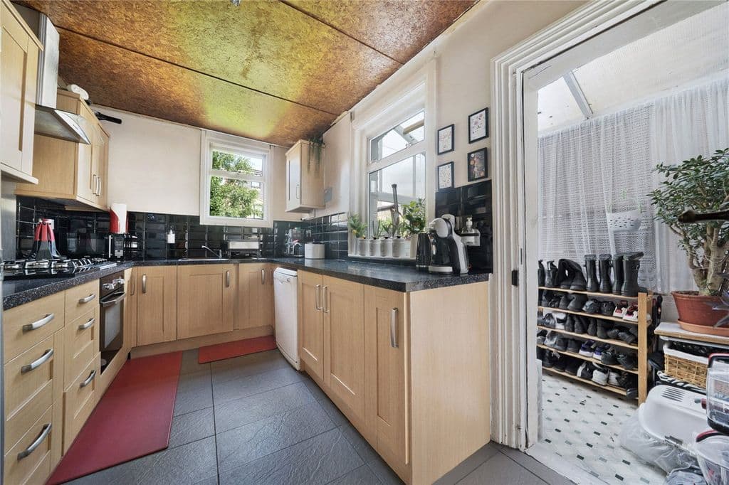 Ivy Road, Walthamstow, London E17 - Image 7