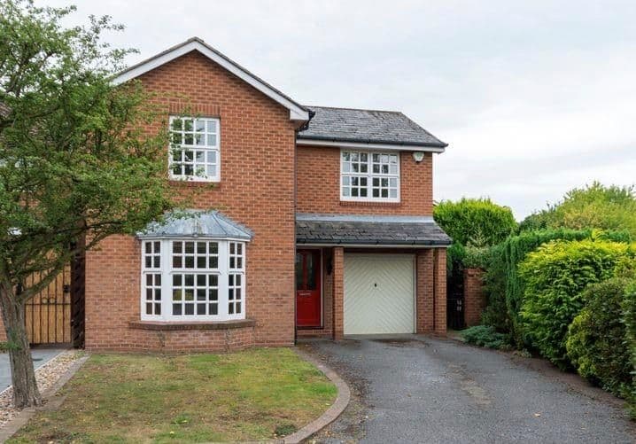 Cheyne Walk, Bawtry, Doncaster DN10 - Image 1