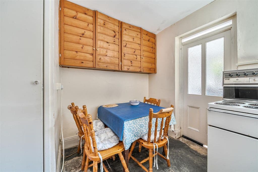 Crafthole, Near Portwrinkle Beach PL11 - Image 9