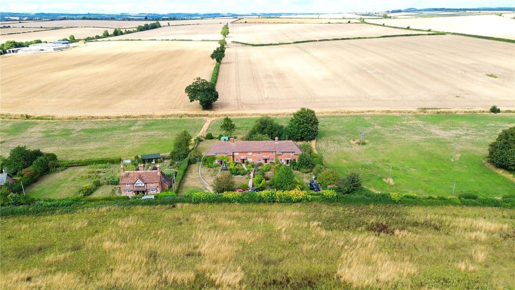 View property at Long Crichel, Wimborne, Dorset BH21