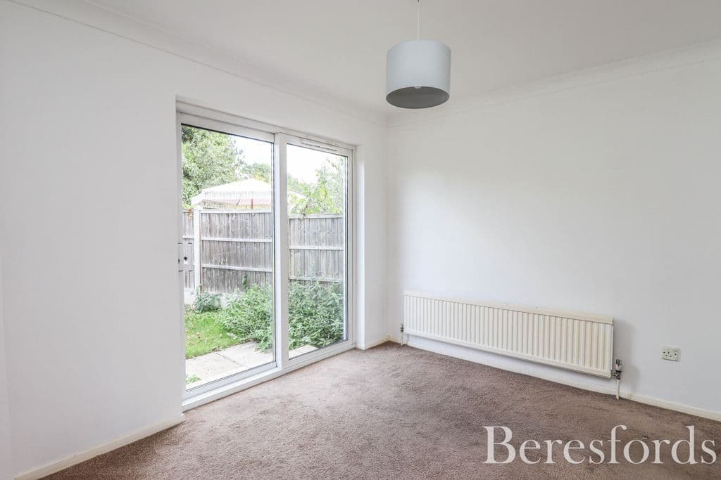 Springfield Road, Chelmsford CM2 - Image 3