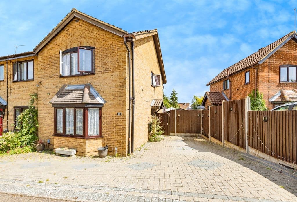 Hamilton Road, Watford WD19 - Image 1