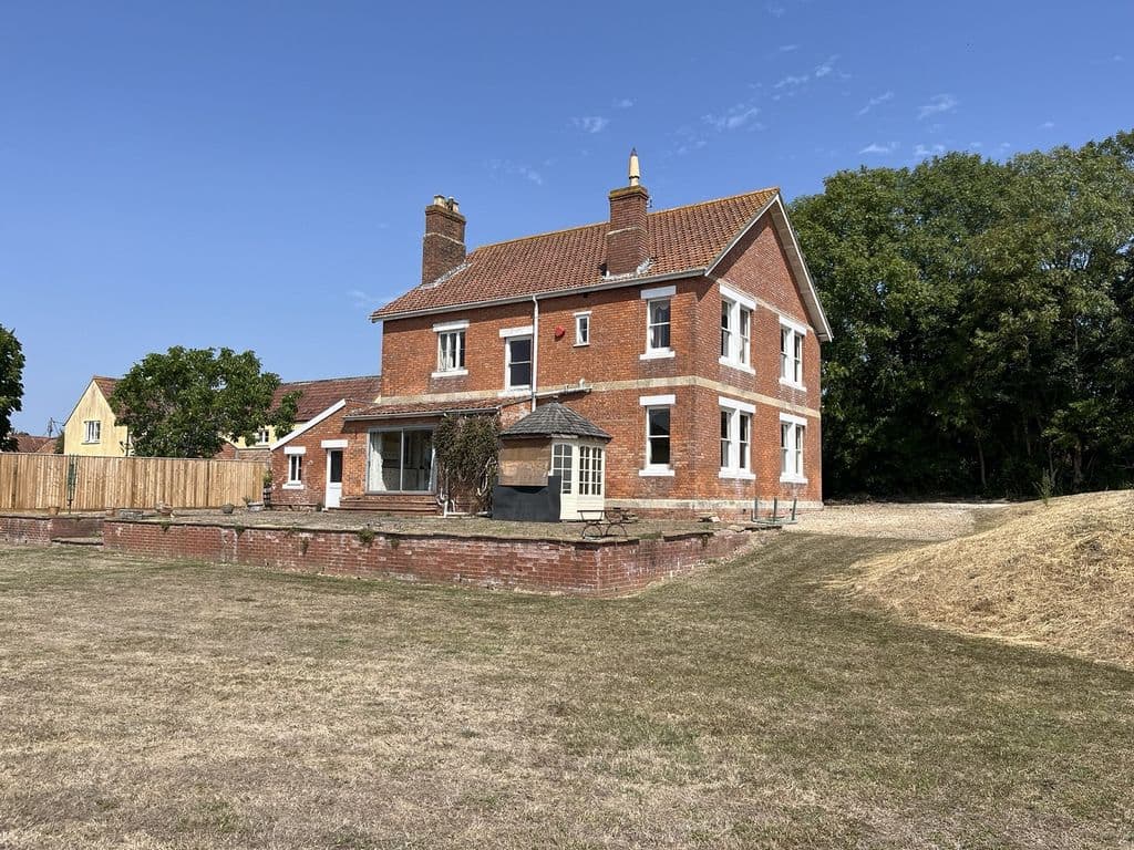 View property at Badgworth Lane, Badgworth, Axbridge, Somerset. BS26