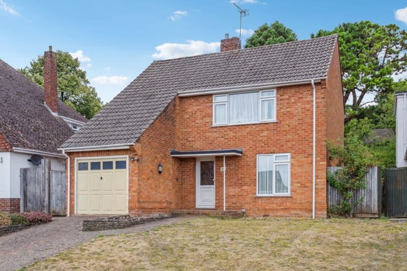 Goddington Road, Bourne End SL8 - Image 1