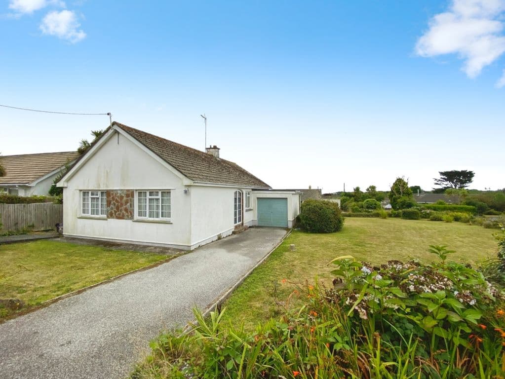 View property at Bungalow With Potential, Coverack TR12
