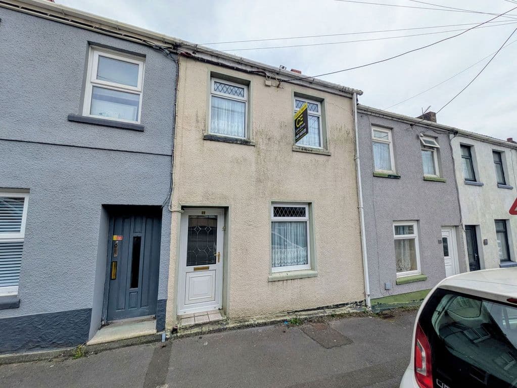 View property at High Street, Upper Tumble, Llanelli SA14
