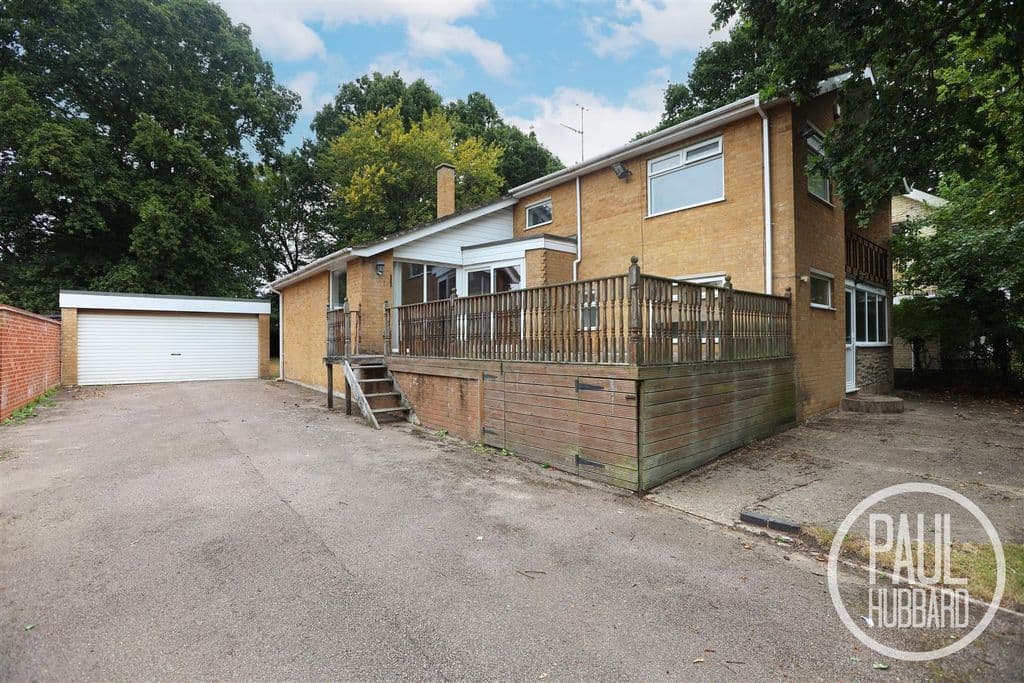 Gunton Avenue, Gunton, Suffolk NR32 - Image 1