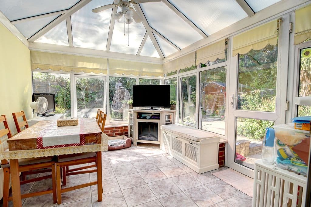 Flaxman Close, Reading RG6 - Image 6