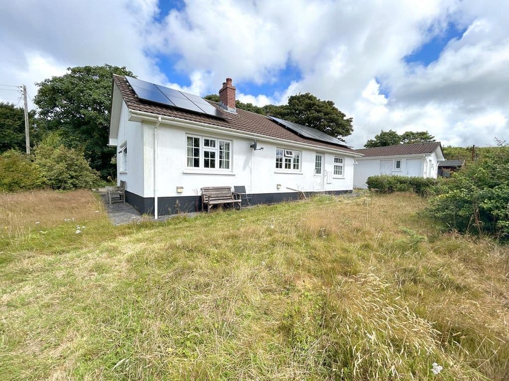 Higher Tremayne, Praze, Camborne TR14 - Image 1