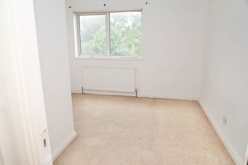 Whinchat Road, West Thamesmead SE28 - Image 10