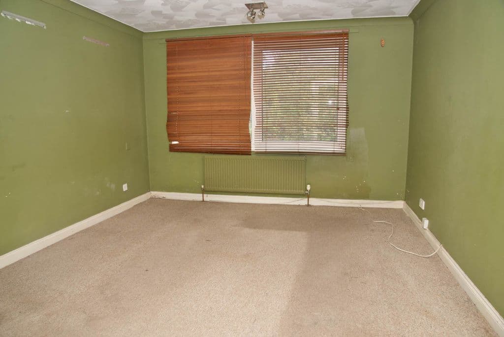 Whinchat Road, West Thamesmead SE28 - Image 6