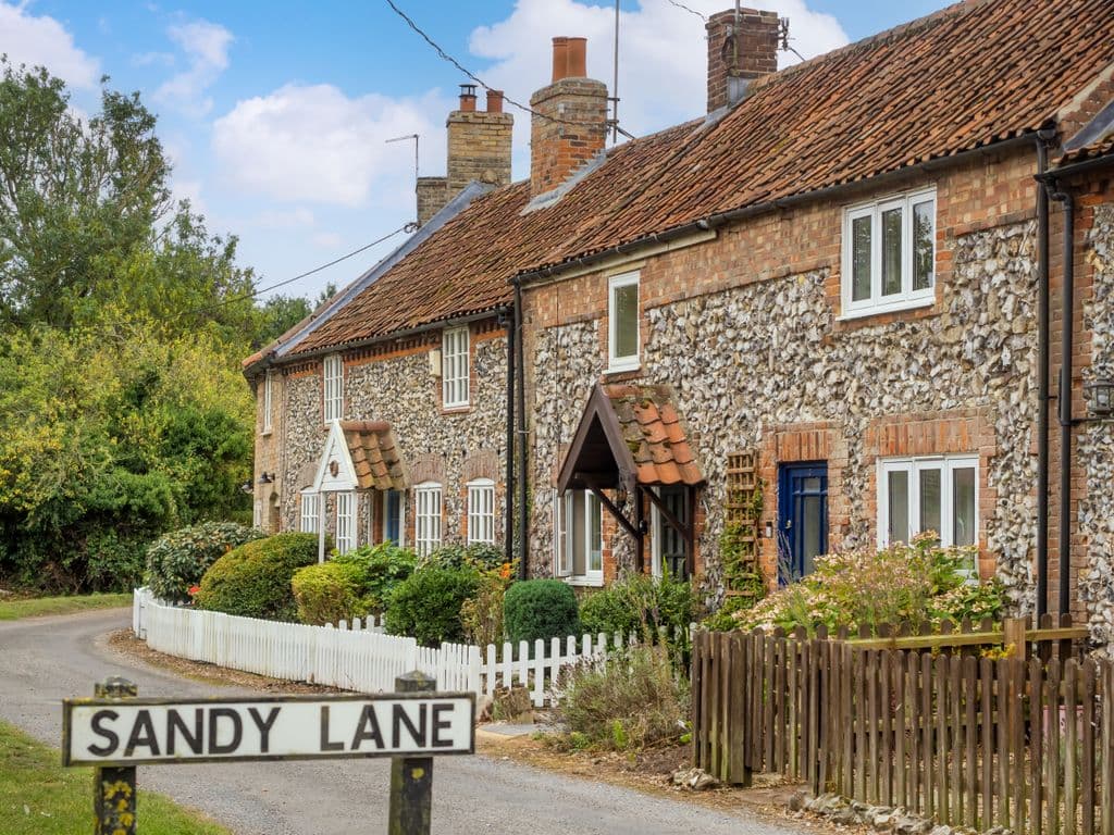 Sandy Lane, Great Massingham PE32 - Image 1