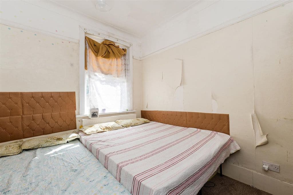 Milton Avenue, East Ham E6 - Image 10