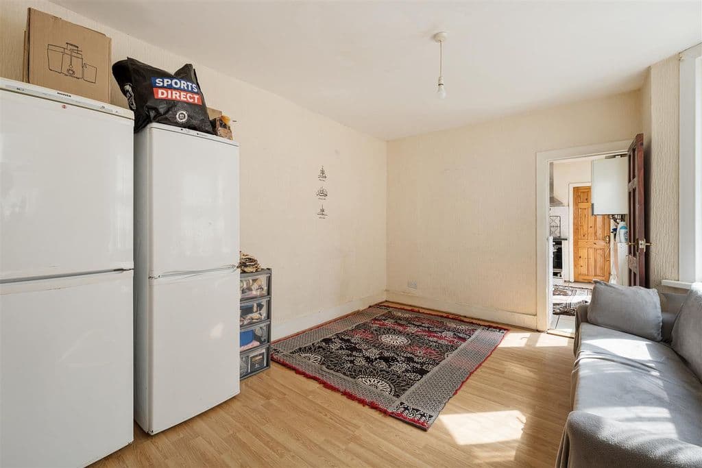 Milton Avenue, East Ham E6 - Image 11