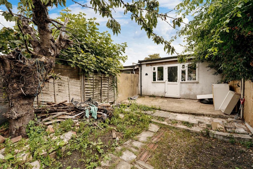 Milton Avenue, East Ham E6 - Image 4