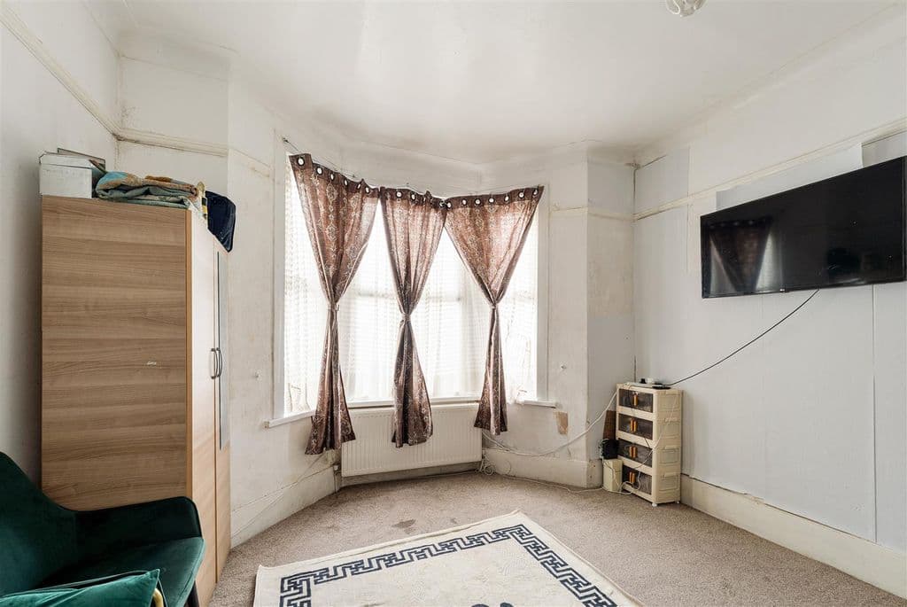 Milton Avenue, East Ham E6 - Image 8