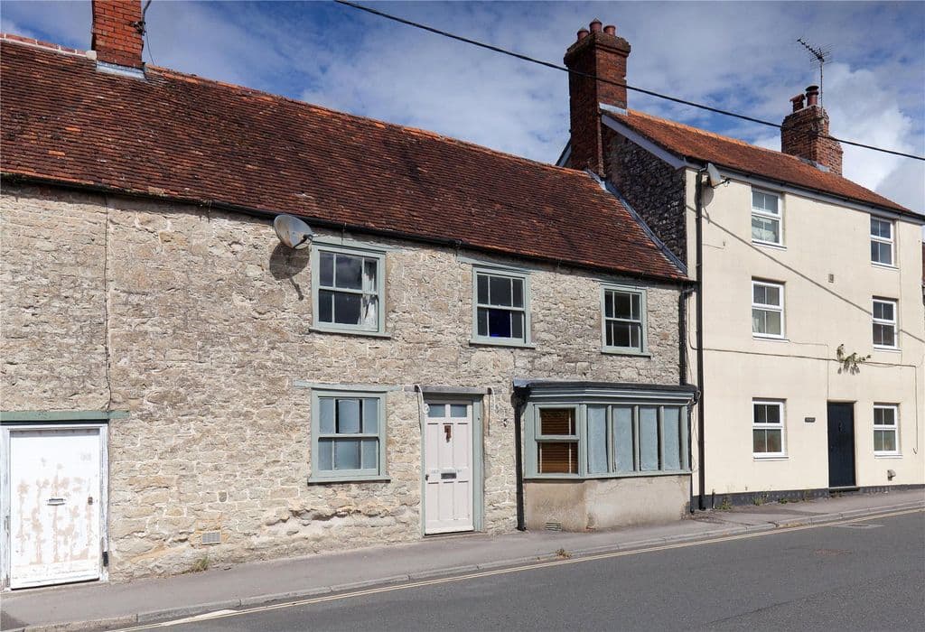 View property at Castle Street, Mere, Warminster, Wiltshire BA12