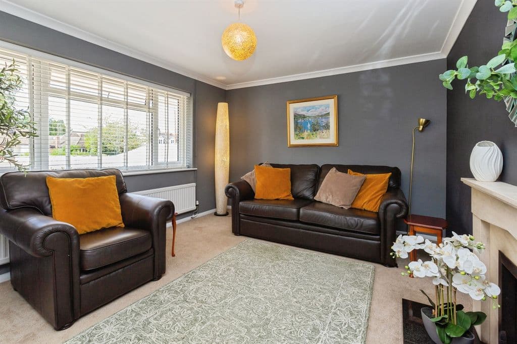 Chestnut Way, Longwick, Princes Risborough HP27 - Image 2