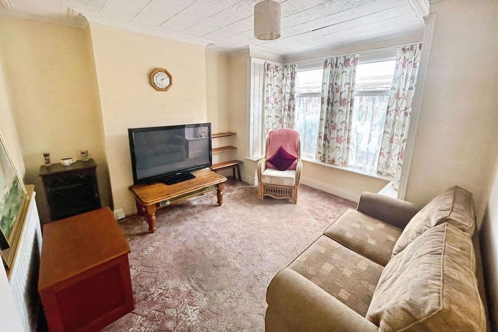 St. Winifreds Road, Southampton SO16 - Image 3