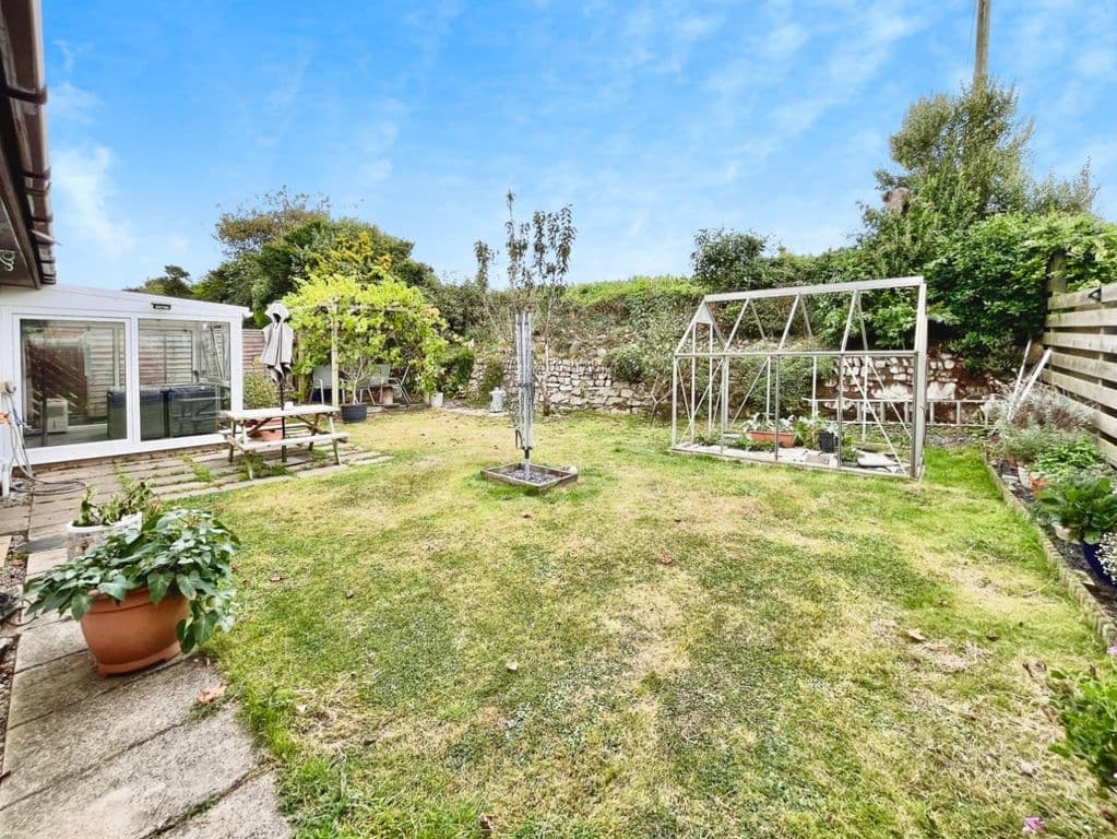 Bungalow In Village Location, Goldsithney TR20 - Image 9