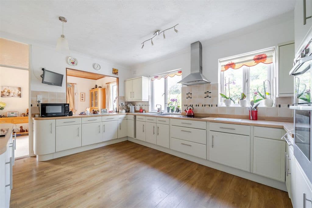 Bungalow Set Within Approximately 8 Acres, Nancledra TR20 - Image 3