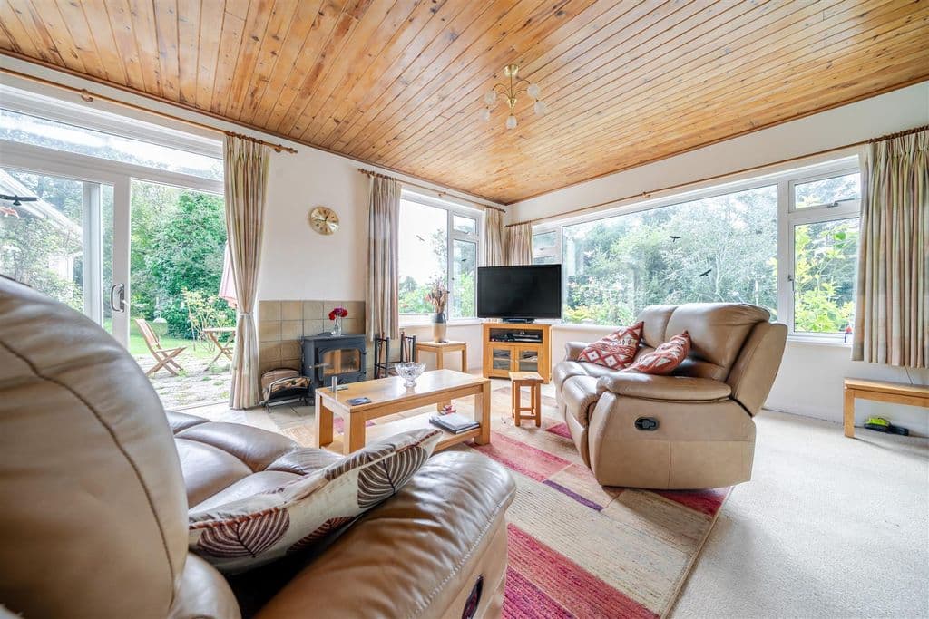 Bungalow Set Within Approximately 8 Acres, Nancledra TR20 - Image 4